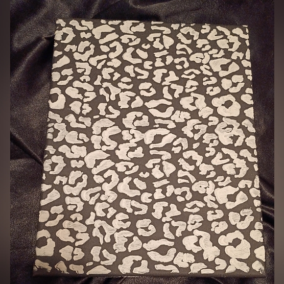 Handpainted art black and white animal leopard print abstract painting on canvas - Picture 3 of 3